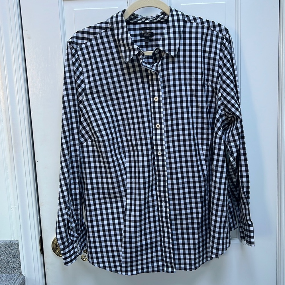 Talbots 18WP Button down